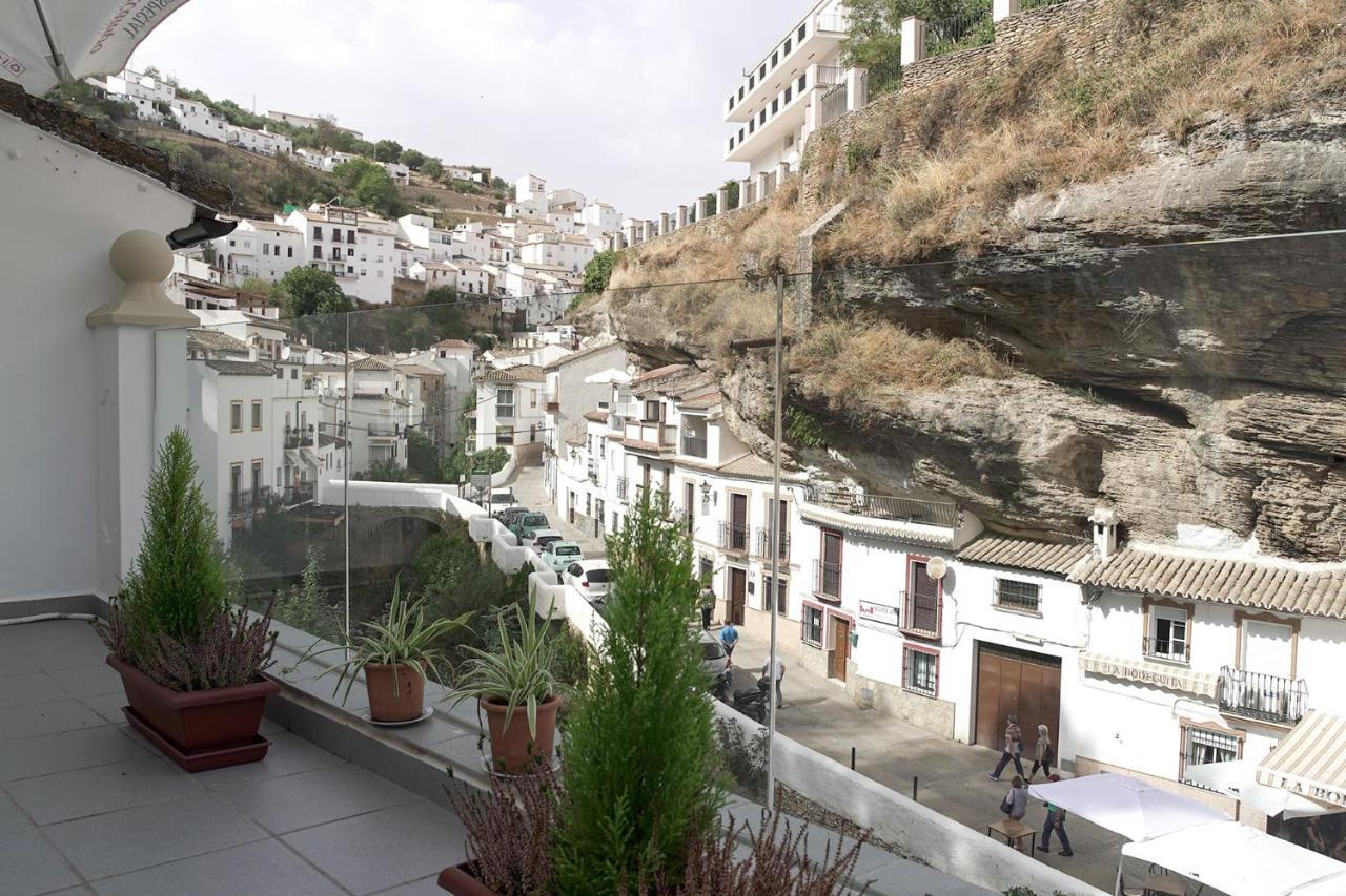 Casa Rural Las Cuevas De Setenil Setenil De Las Bodegas Exterior photo