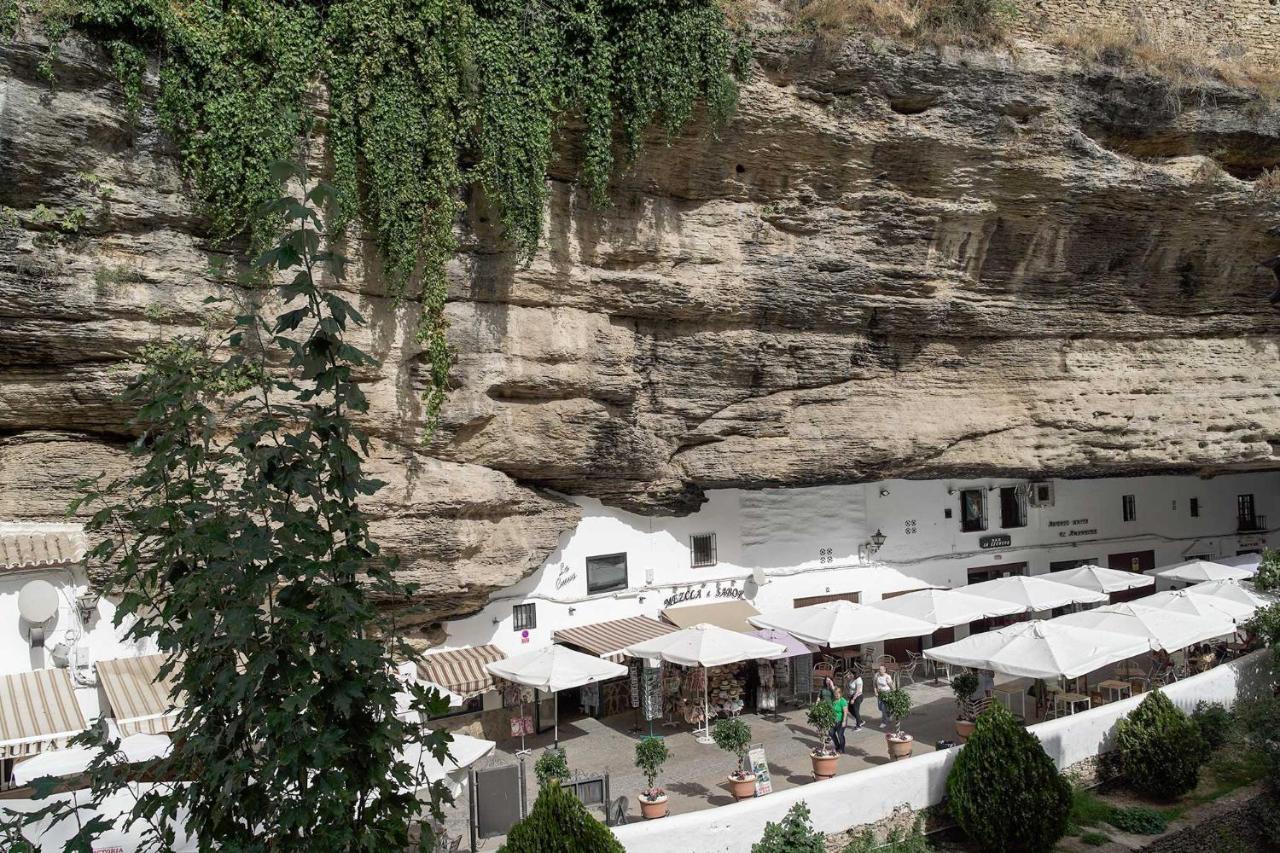 Casa Rural Las Cuevas De Setenil Setenil De Las Bodegas Exterior photo